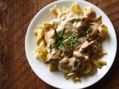 Tavuk Stroganoff Tarifi